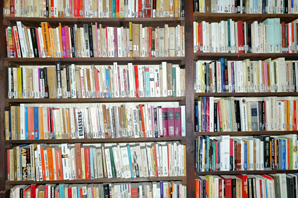 Bibliothèque du CIRA