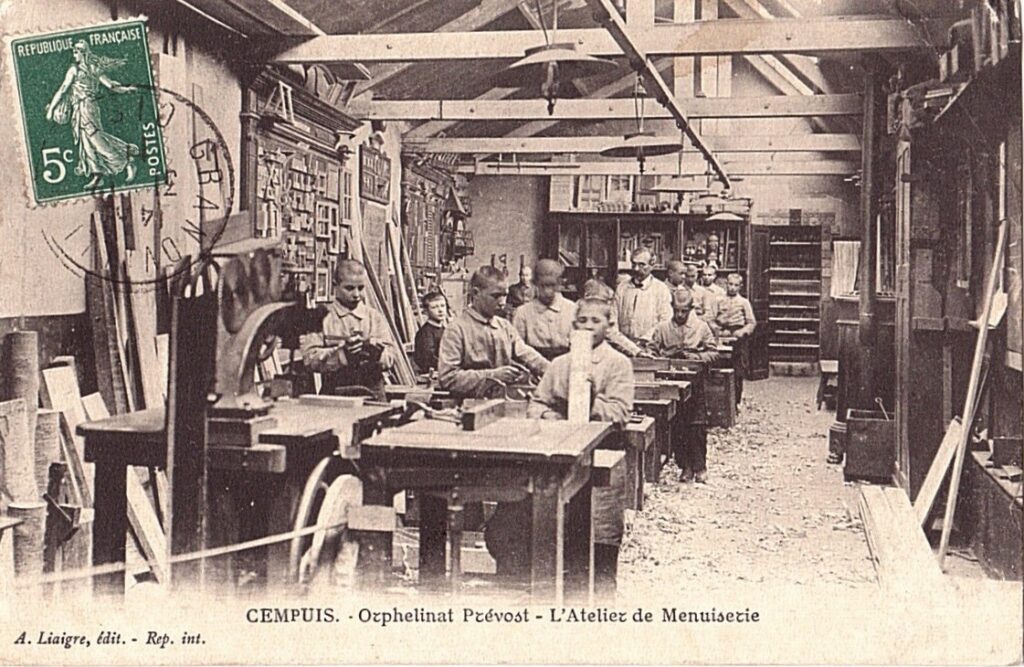 Cempuis - Atelier de menuiserie - Carte postale
